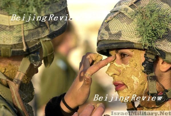 Как выглядит девушка-солдат в разных странах мира. Women_mil_08