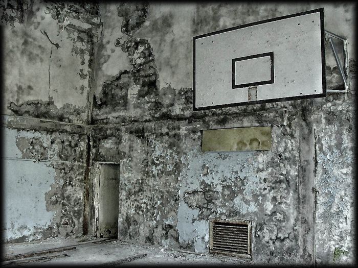 http://de.trinixy.ru/pics4/20110111/chernobyl_24_years_18.jpg