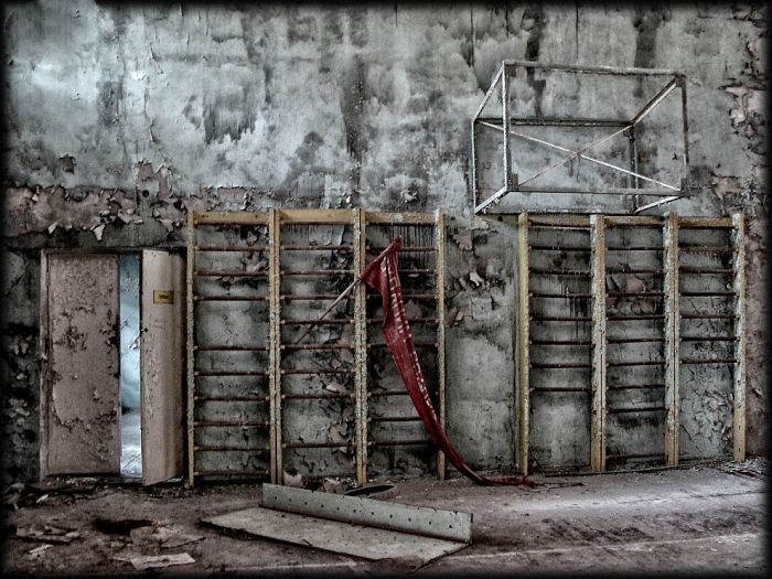 http://de.trinixy.ru/pics4/20110111/chernobyl_24_years_19.jpg