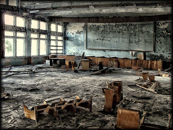 http://de.trinixy.ru/pics4/20110111/chernobyl_24_years_24.jpg