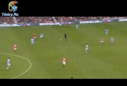Супер-гол Уэйна Руни в матче Manchester United - Manchester City (5.2 мб)