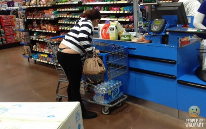what_you_can_see_in_walmart_part_17.jpg